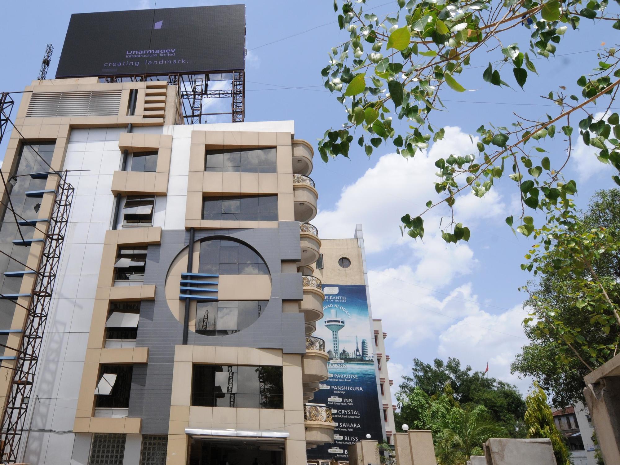 Neelkanth Paradise Hotel Ahmedabad Exterior foto