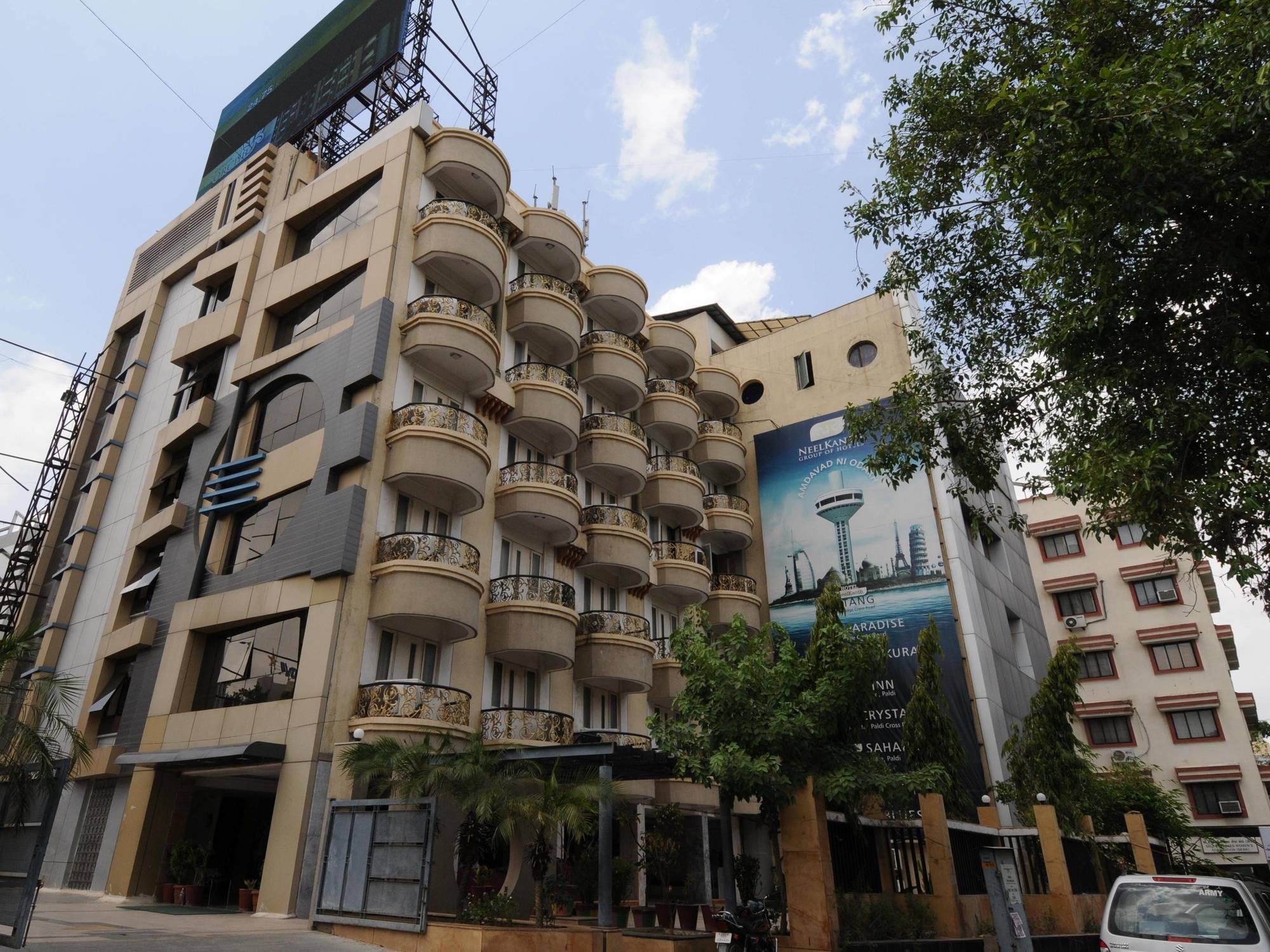 Neelkanth Paradise Hotel Ahmedabad Exterior foto